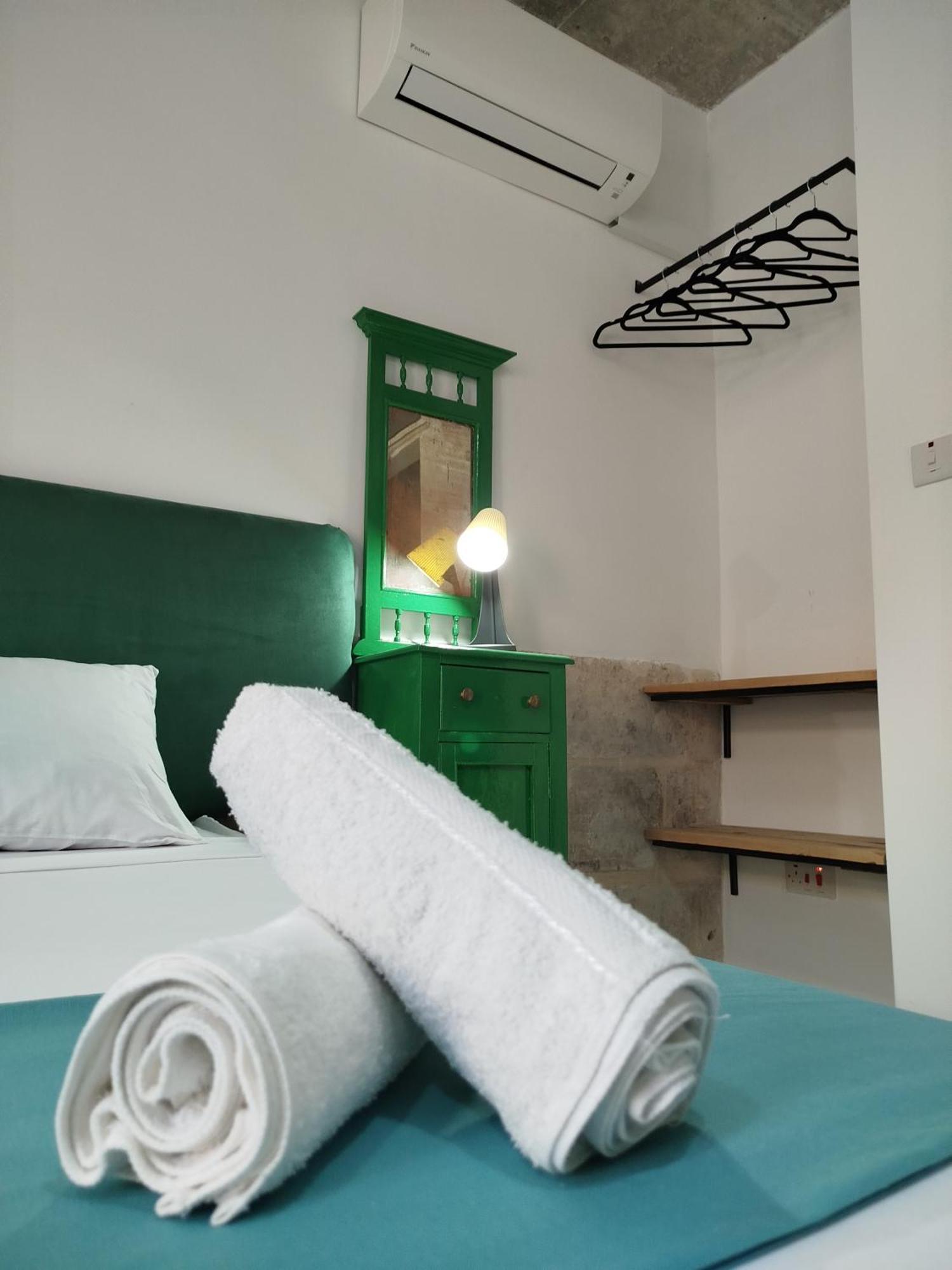 Limestone Sun Suites Sliema Cameră foto